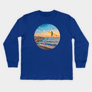 Surfer on the horizon Kids Long Sleeve T-Shirt